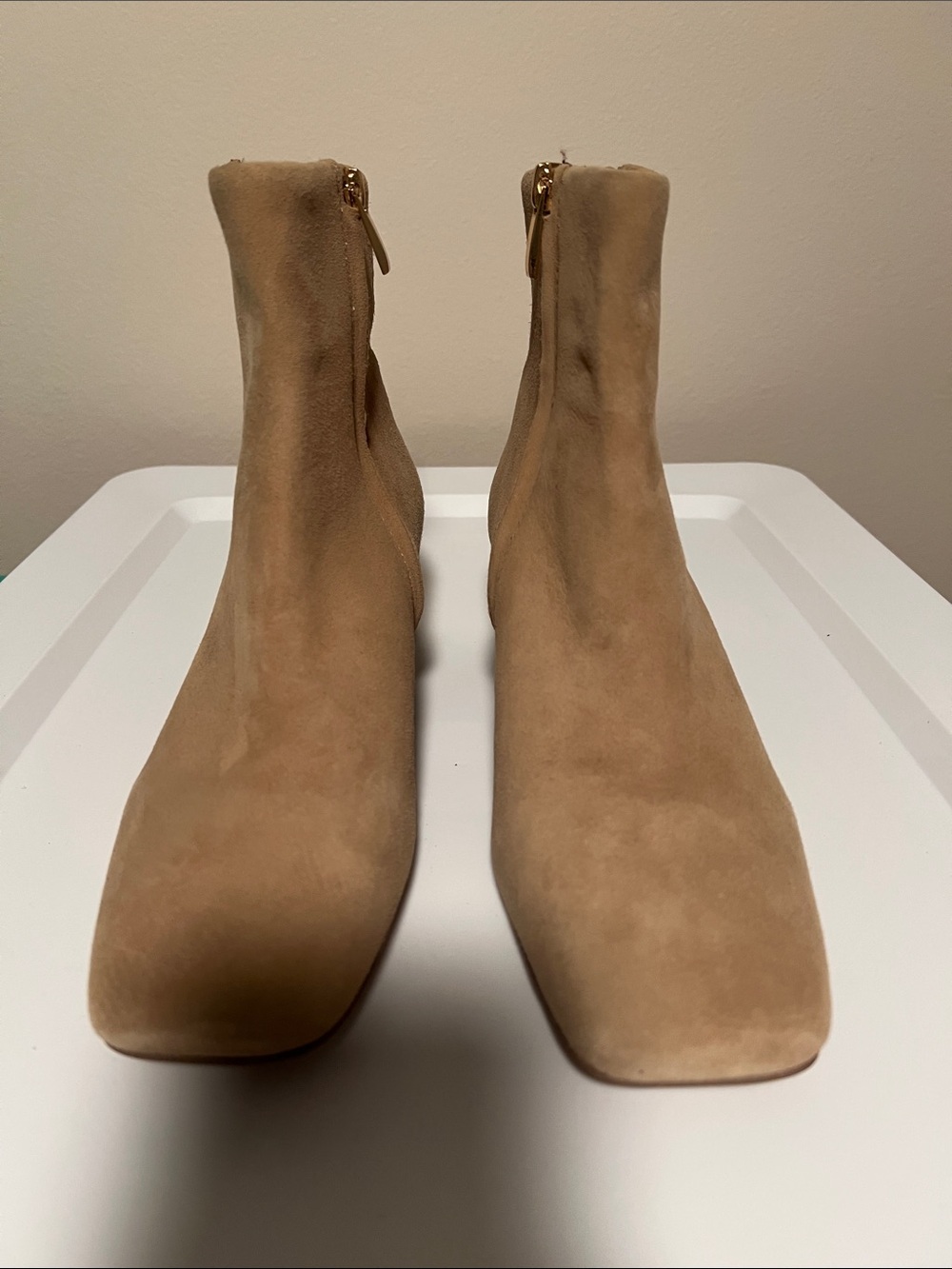 Franco Sarto Soft leather ankle boots. Size 8.